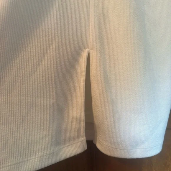 ALI & JAY White Beautiful Dress. Flowy Sleeves, Soft Textured Fabric. XL. NWT. - Picture 5 of 12